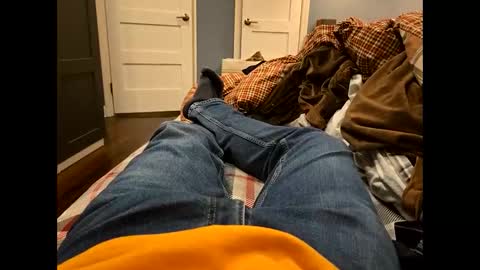 Snapshot of arrrr3 chatting on 12/17/25, 02:39 arrrr3 online show from 12/17/25, 02:39