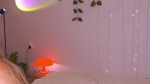 Arti  Next Streams -  online show from 09/19/25, 04:36