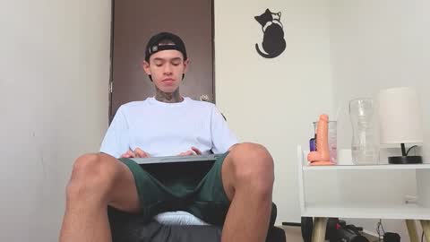   online show from 11/18/25, 10:31