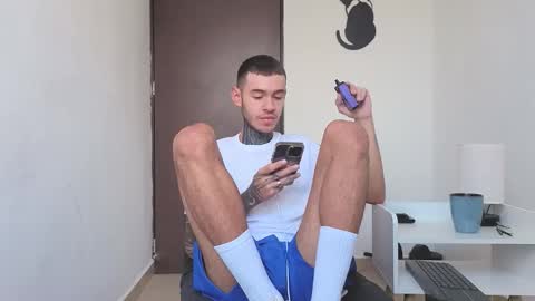   online show from 11/28/25, 12:52