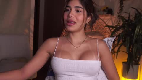 Snapshot of artemia_ chatting on 03/06/25, 02:41 Amanda online show from 03/06/25, 02:41