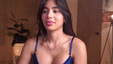 Snapshot of artemia_ chatting on 11/09/25, 01:37 Amanda online show from 11/09/25, 01:37