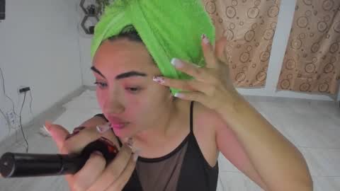 Snapshot of artemis_020 chatting on 02/28/25, 12:10 FENIX online show from 02/28/25, 12:10