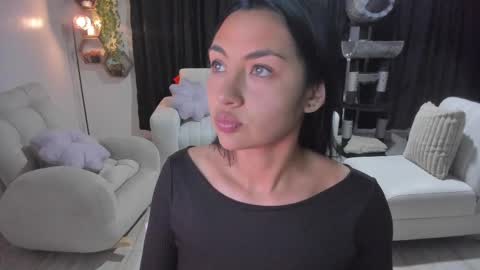 Snapshot of artemis_020 chatting on 09/14/25, 11:04 FENIX online show from 09/14/25, 11:04