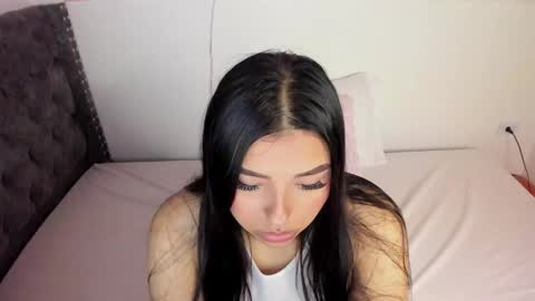 Snapshot of artemisa67_ chatting on 12/29/24, 05:53 ESTEFANY online show from 12/29/24, 05:53