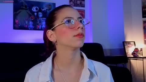 Snapshot of artemisablake chatting on 12/17/25, 05:24 artemisablake online show from 12/17/25, 05:24