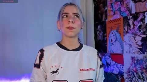 Snapshot of artemisablake chatting on 04/05/26, 04:31 artemisablake online show from 04/05/26, 04:31