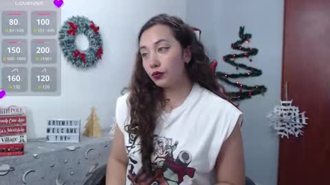 Hey there  you can call me Sofia  online show from 12/16/24, 08:37