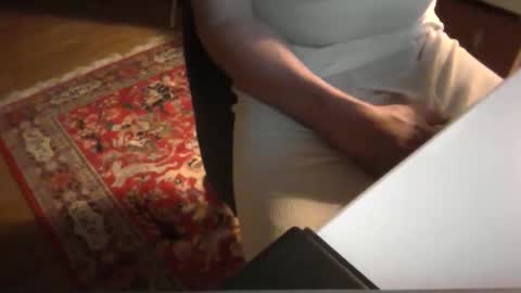 Snapshot of artesian99 chatting on 12/20/25, 06:04 artesian99 online show from 12/20/25, 06:04