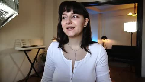 Sofia Caponi online show from 03/10/25, 08:15