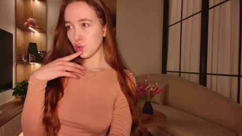 Lina online show from 01/06/26, 02:59