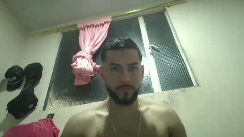 Snapshot of arthur1718 chatting on 10/14/25, 02:12 arthur1718 online show from 10/14/25, 02:12