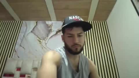 Snapshot of arthur1718 chatting on 02/06/26, 02:27 arthur1718 online show from 02/06/26, 02:27