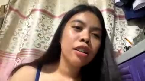 Layla online show from 01/19/26, 01:48