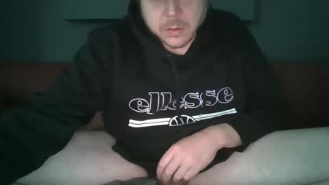 Snapshot of arthure944491 chatting on 11/10/25, 12:04 arthure944491 online show from 11/10/25, 12:04