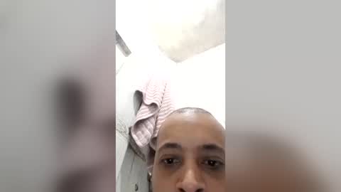 Snapshot of arthursantos32 chatting on 07/18/26, 05:06 arthursantos32 online show from 07/18/26, 05:06