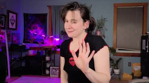 Snapshot of artiepaints chatting on 03/08/25, 01:06 Artie Paints online show from 03/08/25, 01:06