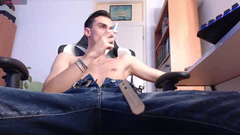 Artie online show from 01/13/26, 09:47