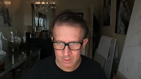 Snapshot of artisterotic chatting on 01/12/25, 10:56 artisterotic online show from 01/12/25, 10:56