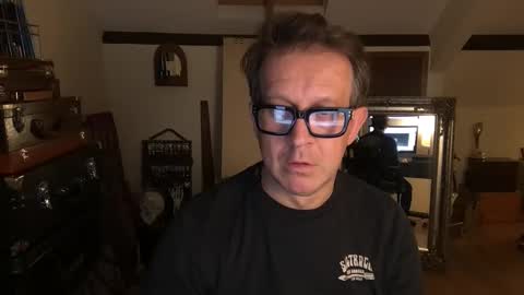 Snapshot of artisterotic chatting on 11/03/25, 07:15 artisterotic online show from 11/03/25, 07:15