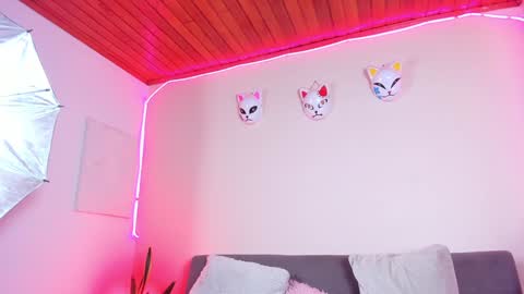 MIA OF artmiajoy online show from 01/29/25, 05:35