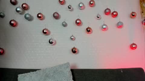 MIA OF artmiajoy online show from 12/18/25, 11:38