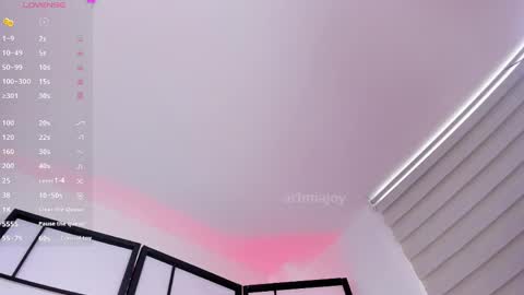 MIA OF artmiajoy online show from 04/16/26, 12:28