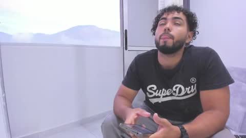 arturguy01 online show from 12/31/24, 11:09