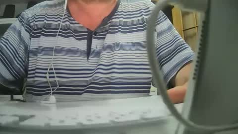 Snapshot of arturo200247 chatting on 09/12/25, 04:56 arturo200247 online show from 09/12/25, 04:56