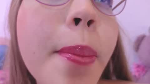 Snapshot of ary1_ chatting on 03/22/26, 04:27 Ary online show from 03/22/26, 04:27