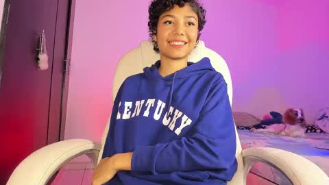 Ariana and Kelsieh online show from 02/13/25, 12:24