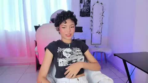 Ariana and Kelsieh online show from 02/26/25, 09:27