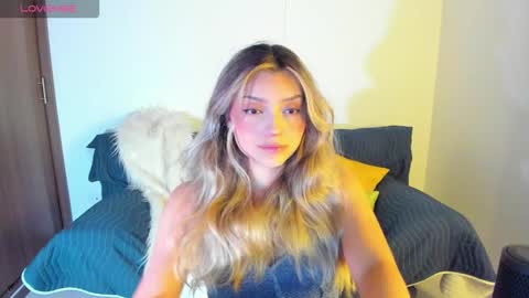 Snapshot of ary_cam230 chatting on 11/02/25, 10:12 Zahaara online show from 11/02/25, 10:12