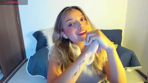 Snapshot of ary_cam230 chatting on 11/08/25, 10:30 Zahaara online show from 11/08/25, 10:30