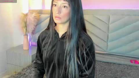 Snapshot of ary_thompson_ chatting on 04/20/26, 12:19 ARY THOMPSON online show from 04/20/26, 12:19
