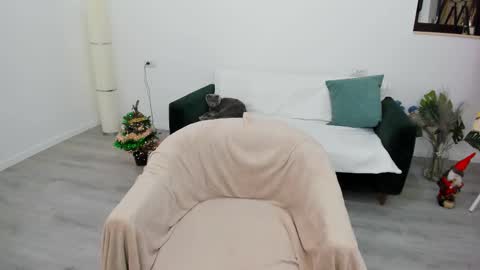 Arya online show from 12/17/25, 05:02