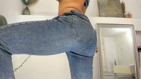 Snapshot of arya_lexa chatting on 10/16/25, 07:04 Arya online show from 10/16/25, 07:04