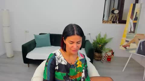 Snapshot of arya_lexa chatting on 12/04/25, 07:33 Arya online show from 12/04/25, 07:33