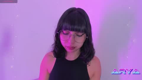 Snapshot of arya_line chatting on 03/22/26, 02:48 Arys online show from 03/22/26, 02:48