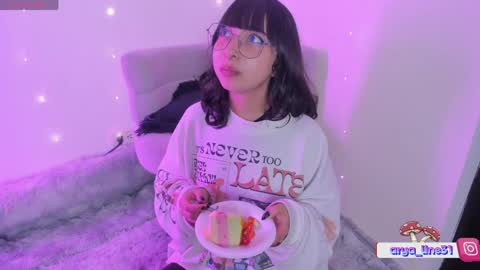 Snapshot of arya_line chatting on 04/17/26, 02:25 Arys online show from 04/17/26, 02:25