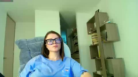 Snapshot of arya_starkw chatting on 09/15/25, 01:22 Ary 3 online show from 09/15/25, 01:22