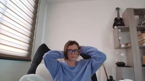 Snapshot of arya_starkw chatting on 02/07/26, 01:59 Ary 3 online show from 02/07/26, 01:59