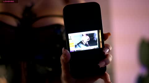 Lunaa  online show from 02/07/25, 02:19