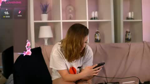 Lunaa  online show from 02/24/25, 03:12