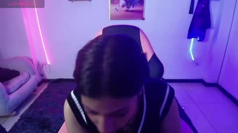 Snapshot of aryahmoonn chatting on 04/25/26, 03:53 aryahmoonn online show from 04/25/26, 03:53