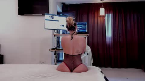 Arianacustom videos available for sale try my special  vibes 112233111222333 private copy at request online show from 06/29/26, 04:19