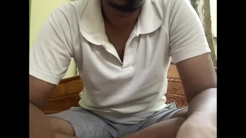 Snapshot of aryan_980763874 chatting on 05/17/26, 12:23 aryan_980763874 online show from 05/17/26, 12:23