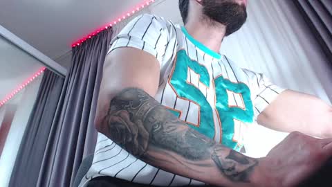 Snapshot of aryanaian1 chatting on 04/02/26, 02:37 AryanAian1 online show from 04/02/26, 02:37