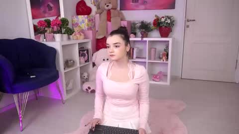 Aria online show from 10/01/25, 09:37