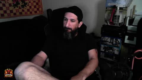 Snapshot of asanator101 chatting on 04/13/26, 04:01 devilPup75 online show from 04/13/26, 04:01